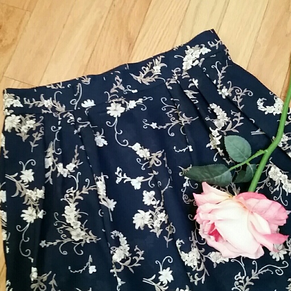 Vintage Tanner Collection Skirt - Picture 2 of 6